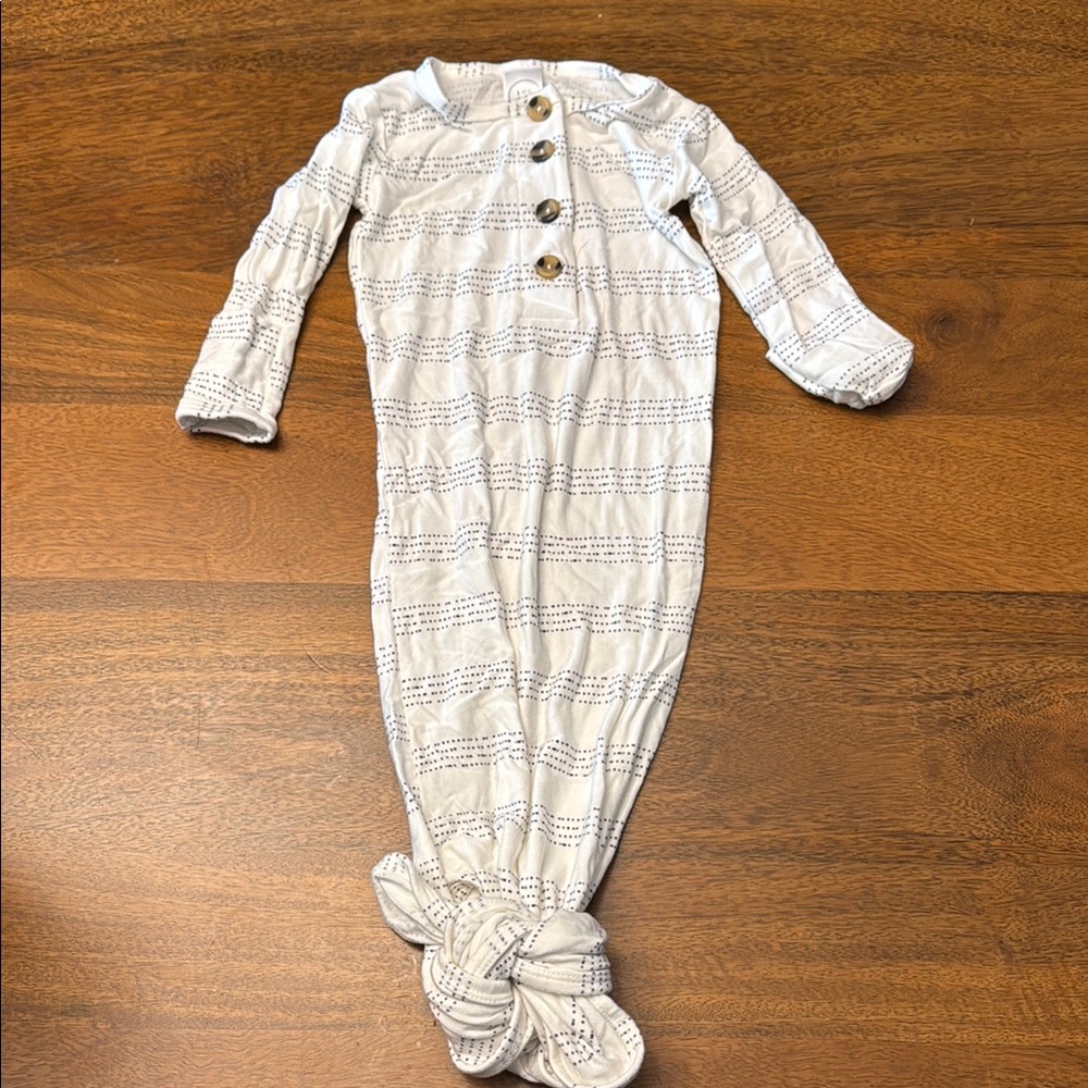 NWOT Lou Lou and Company Neutral Striped Knotted Baby Gown